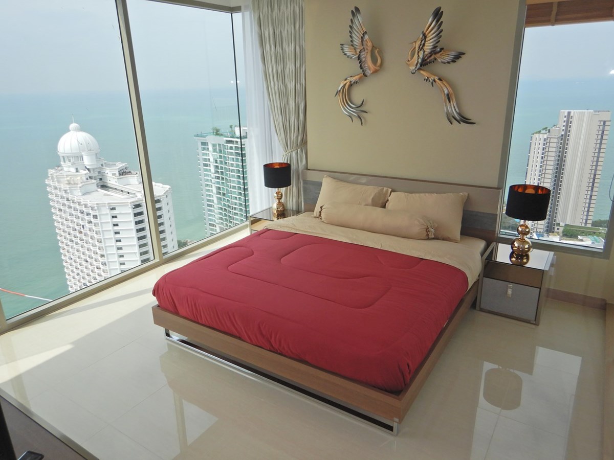 Luxury 2 bedroom condo for sale & rent at Riviera Wongamat - Condominium - Wong Amat - 