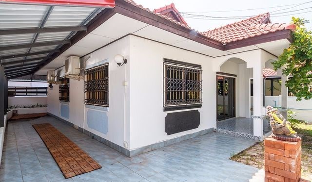 Single house for rent on Thappraya road near walking street - House - Thappraya Road - 